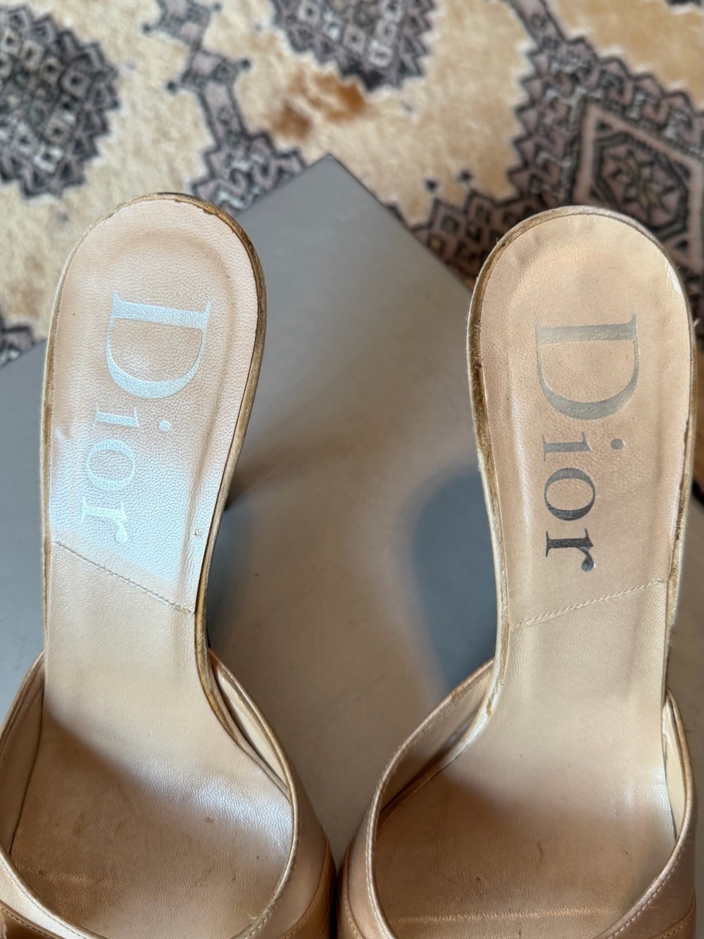 Dior Beige Leather Bow Slide Sandals with Padlock Charm - Picture 6 of 7